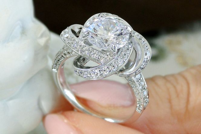 【鑑定書付】Pt950 センター 大粒1.4カラット【H-SI2-Good】ダイヤモンド リング【2.4ct】 CSR0224-pt SWAV074