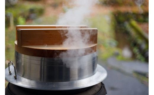 12カ月定期便【特別栽培米】頂米金兵衛 魚沼産従来コシヒカリ（精米）2kg お米 コメ 