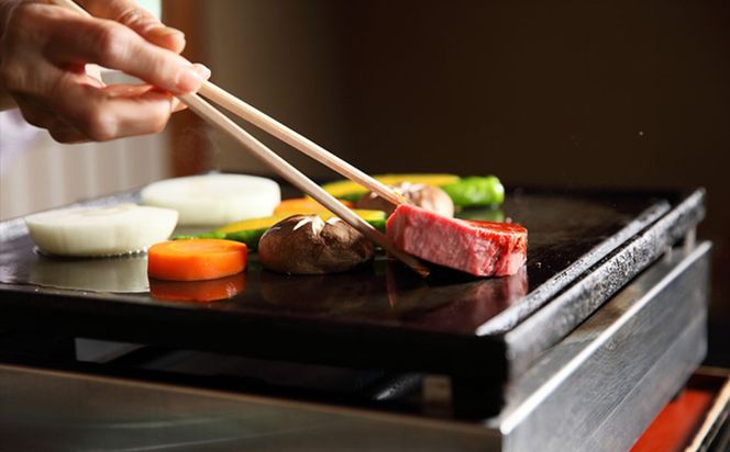 【高島屋選定品】〈モリタ屋〉四条猪熊本店・木屋町店お食事券 30,000円分［ 京都 明治2年創業 牛肉専門店 有名店 高品質 和牛 人気 おすすめ グルメ お肉 ふるさと納税 ］ 261009_A-TY117