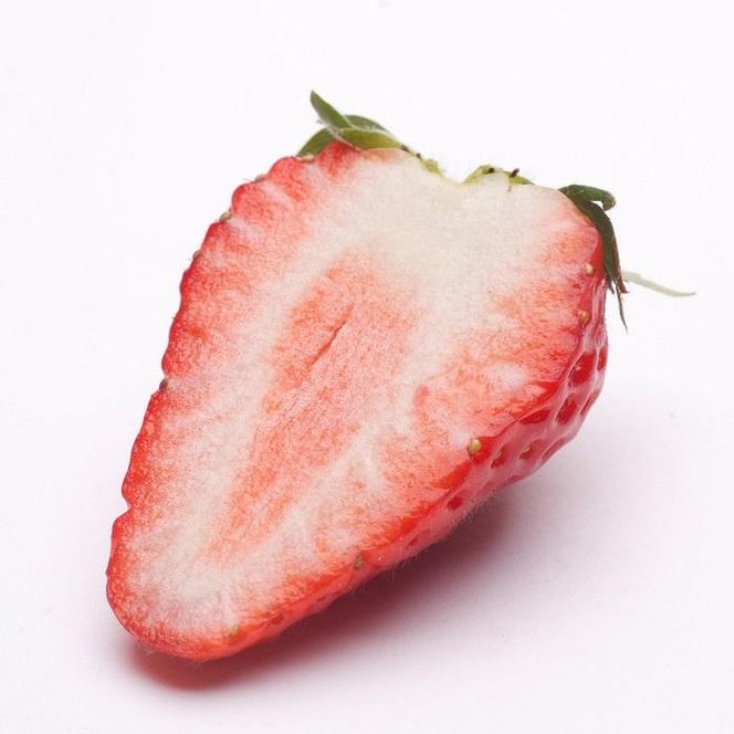 朝摘み完熟まりひめ約1.2kg（300g前後×4トレイ）［和歌山ブランド苺まりひめ］［こだわりの土耕栽培のいちごを農家直送］［IKE97］ 303446_BB017