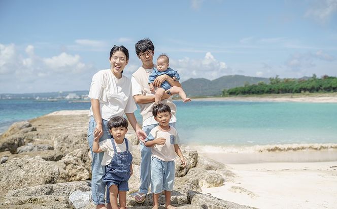 海、自然、有名アーティストも撮影を行ったロケーションフォトチケット 写真 屋外 フォトプラン ロケーション 記念日 思い出 旅行 地元 沖縄 専門 海 人気 おすすめ インスタ映え プロ 南国 観光 送料無料 お祝い 楽しみ