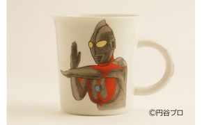 九谷焼　ウルトラマンマグカップ　スペシウム光線 172111_CY3068
