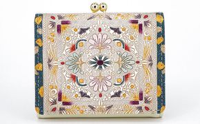 【文庫屋大関】三つ折りミニ財布　黄金のタピ【皮革工芸品】 ファッション 小物 民芸品 お札 カード 小銭 手のひらサイズ コンパクト 大人かわいい 牛革 手作り 国産 