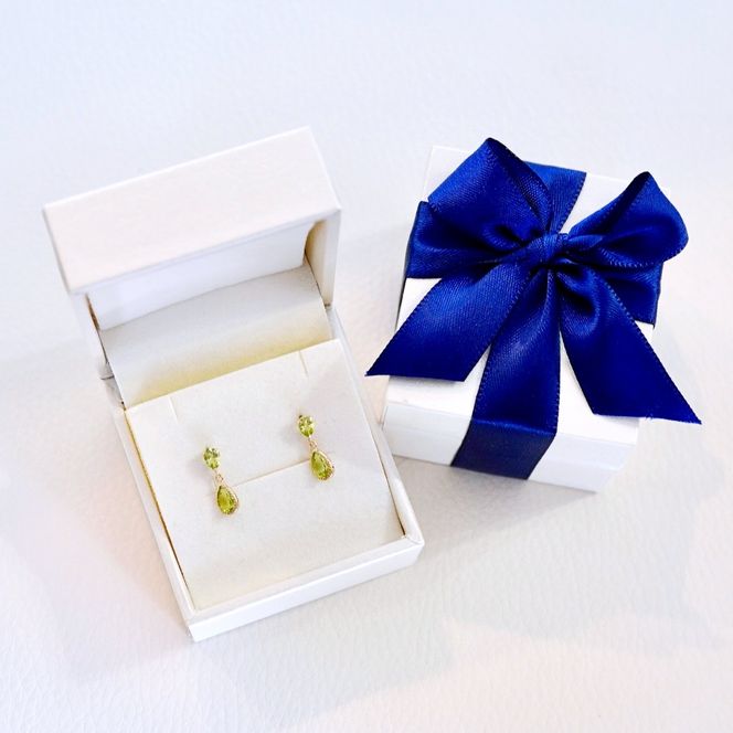 K10YG(10金) イエローゴールド 揺れる ペリドット アンティーク ピアス 保証書付 SR-2261 242-050-a