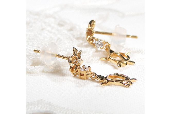 ピアス ハワイアン スタッドピアス K18YG イエローゴールド ダイヤモンド 0.08ct プルメリア カメ ホヌ ウミガメ 18金 揺れるピアス 【f286-k18yg】 アクセサリー アクセ ジュエリー [オーダーメイドジュエリーメイ 山梨県 韮崎市 20745220]