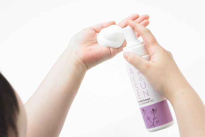 華密恋 ナチュラル シャンプー 200mL [カミツレ研究所 長野県 池田町 48110791] カミツレン カミツレ ボトル