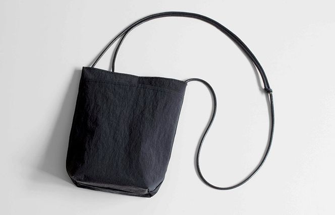 G2848 ミニショルダーバッグ KONBU(R)【ブラック 撥水素材 ナイロン生地 日本製 軽量 ファッション】