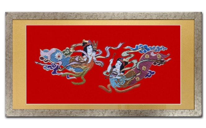 額装用 日本刺繍 「飛天」台生地「赤」×額装「シルバー」 刺繍 伝統工芸 愛西市 / 百武打敷店[AEBR003]