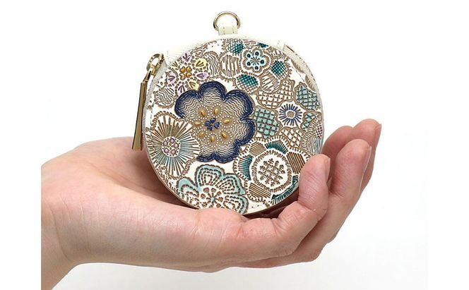 【文庫屋大関】マカロンポーチ 春らんまん＜瑠璃＞【皮革工芸品】 ポーチ ミニポーチ 小物入れ アクセサリー入れ イヤホン入れ 収納 保管ケース 手のひらサイズ  本革 革 皮革 工芸品 工芸 雑貨 ギフト プレゼント 日本製 東京