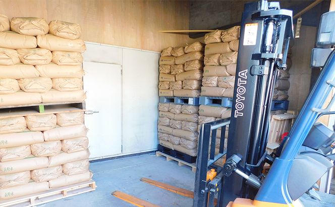 小諸市 御牧ヶ原産こしひかり 　6kg（2kg×3袋）長野 信州 コシヒカリ 精米 美味しいお米 お取り寄せ おこめ 白米