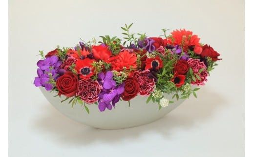 季節のアレンジメント　Ｍサイズ| 花 アレンジメント 記念 サプライズ ギフト プレゼント 神奈川県 小田原市  142069_BN026