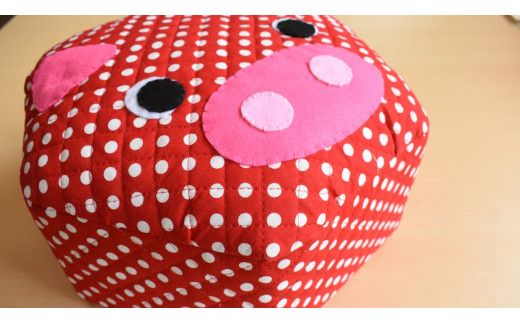 CL-4 牛乳パックを再利用して作りました。エコなイス（ブタさん1個）