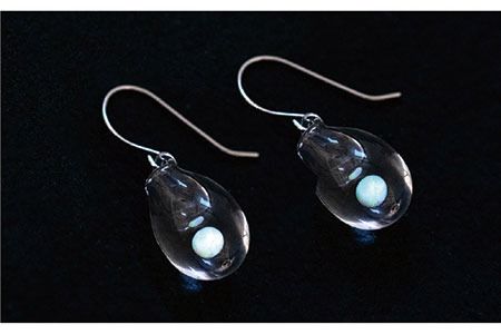 moon アロマ フック ピアス しずく / アイス Pt900 ( プラチナ ) 《糸島》【タビノキセキ】 [ADB030] アクセサリー アロマ ピアス ガラス ハンドメイド クラフト