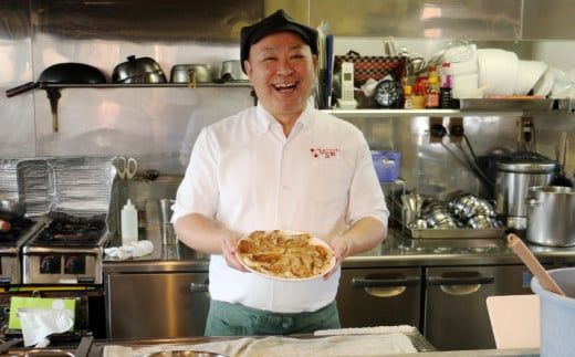 手作り 冷凍 ジャンボ 生餃子 合計 約2.5kg （ 6個 入り × 12パック ） 72個 10000円 餃子 ギョウザ ギョーザ ぎょうざ 国産 小分け 大容量 ごはんのお供 便利 日用 焼くだけ 簡単 調理 惣菜 加工食品 絶品 おかず おつまみ 晩ごはん 中華 野菜 豚肉 キャベツ 玉ねぎ にんにく 生姜 グルメ ビール ハイボール ごま油 お好み焼き ひらの