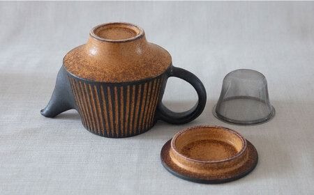 鉄釉 ポットと猪口カップ 2個セット 糸島市 / 醇窯 やきもの ペア カップ コップ 急須 セット [AOE011] 醇窯 高須健太郎 陶器 うつわ 器 やきもの 食器 セット