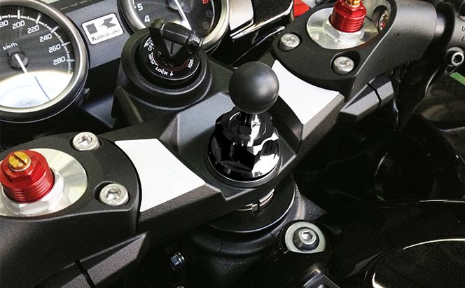 マルチマウントベースφ25　Kawasaki Ninja250(18'-20')，Ninja400(18'-20')，ZZR1400，ZX-14R他用 雑貨 日用品 車 ホルダー