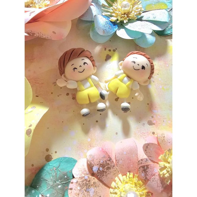 「笑顔の花が咲く場所」世界に一つの似顔粘土の制作、画用紙をローラーで着色した世界に一つのお花で作品を作ります。 272183_EJ001