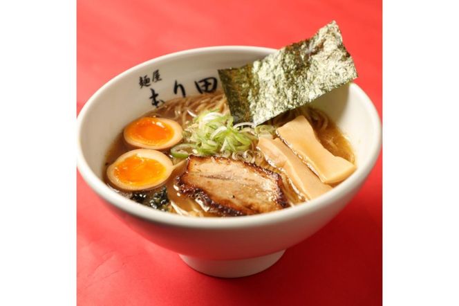 【年内発送】金三こだわりおせち（2段）＋麺屋もり田の年越しラーメンセット　おせち2026【0048-007】