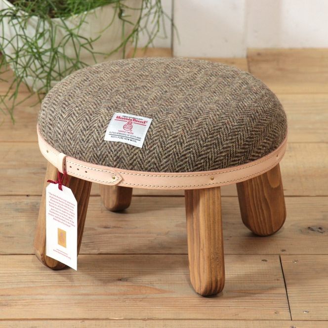 まぁるいスツール【ヘリンボーンブラウン】 子供 椅子イスキッズ HARRIS TWEED（ハリスツイード） 	Z126VC01