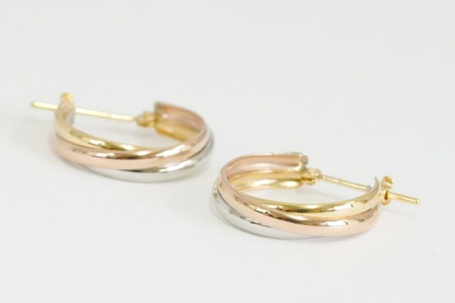 K18YG/K18PG/PT トリニティピアス-15mm 130441 SWAE051-a