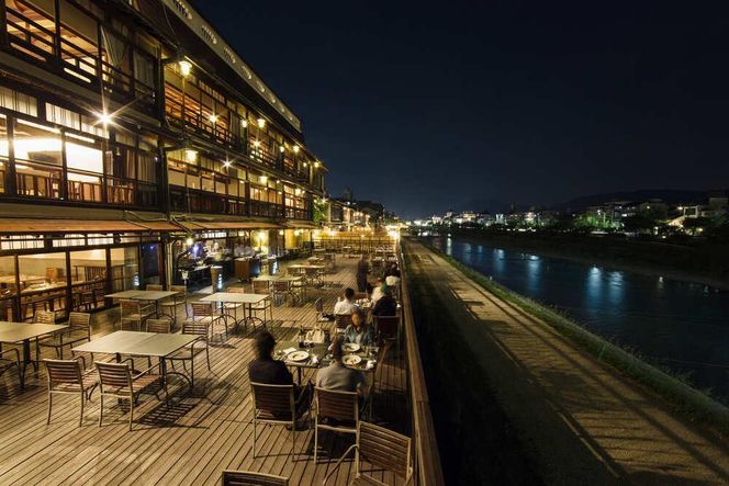 【季節限定】レストラン ルアン 川床ディナーペア食事券｜京都木屋町 鮒鶴 人気リゾート フレンチ 食事券［ フレンチ 川床 ディナー コース料理 食事券 2人 美食 グルメ 人気 おすすめ 記念 お祝い ホテル 旅行 観光 食事 ふるさと納税 ］ 261009_A-LU005