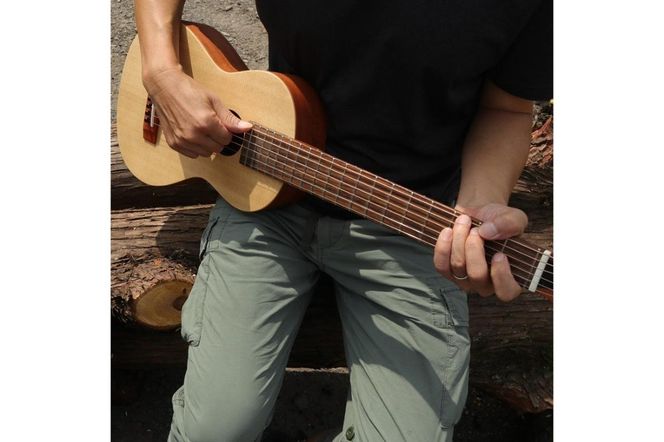 ヤイリギター　CEFIRO　-セフィロ-　（ミニギター）　【0025-013】