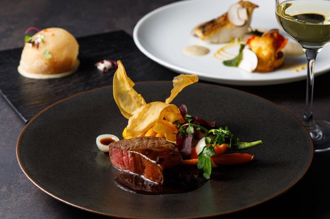 レストラン ルアン プロポーズプラン＜フレンチフルコース・チャペル貸切・108本の赤いバラ演出・メモリアルブーケ加工付＞｜京都木屋町 鮒鶴 人気リゾート 食事券 サプライズ演出［ フレンチフルコース 乾杯用スパークリングワイン チャペル貸切 専属プロポーズプランナー サプライズ 美食 グルメ 人気 おすすめ 記念 お祝い ホテル 旅行 観光 食事 ふるさと納税 ］ 261009_A-LU011