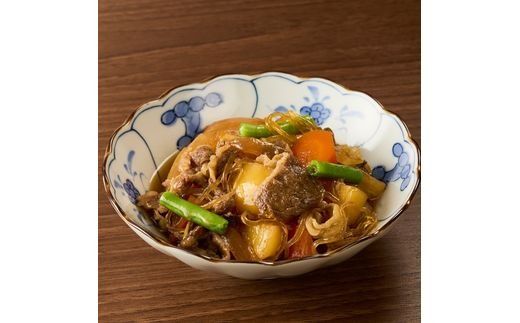 【神戸菊水】国産黒毛和牛100％！贅沢牛丼の具×3(計6食分)《 牛丼 牛丼の具 黒毛和牛使用 簡単飯 アレンジ自在 》【2401I15907】