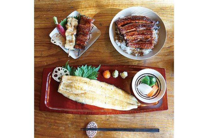 ブランド鰻【でしこ】 うなぎ 国産 静岡 雌うなぎ 白焼 長焼1尾 約200g & 太鰻 蒲焼 110g 2串 計420g 食べ比べセット [ヤママツ村田商店 静岡県 吉田町 22424602] 鰻 ウナギ unagi 白焼き 蒲焼き 雌鰻 雌 メス でしこ 養鰻 静岡県産 真空パック 冷凍
