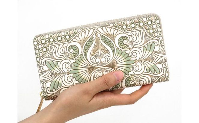 【文庫屋大関】 大容量　ぐるっとファスナーの長財布　ロカイユ＜ペールカーキ＞【皮革工芸品】 ファッション小物 民芸品 