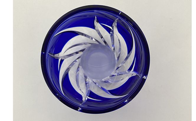 江戸切子 ぐいのみ 「焔」 瑠璃 【玻璃匠山田硝子】切子 グラス 工芸品 伝統工芸 酒器 クリスタルガラス 