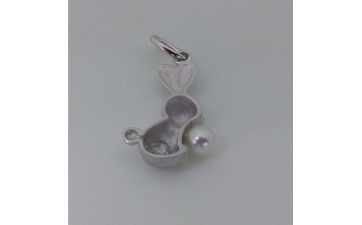 20-12伊勢志摩あこや本真珠ペンダント(ミニウサギ)SV製