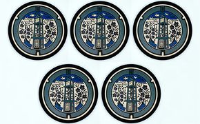 チタン製ミニチュアマンホール『王寺町』5枚組 雑貨 日用品 