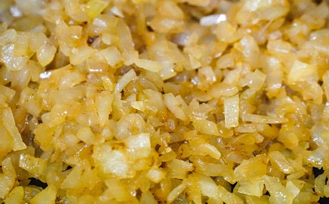 【富良野産】2026年秋発送 さかぐちさんの たまねぎ 約10kg（M-Lサイズ混合）野菜 玉ねぎ