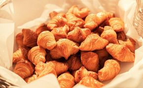 全粒粉ちびクロワッサン どーんと1kg 約125個！（10個入り12袋+4～5個入り1袋）H087-013