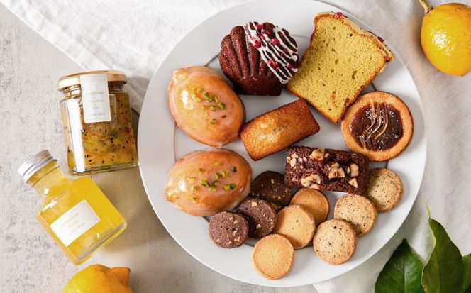 【全4回定期便】季節の ジャム ・ シロップ ・ 焼き菓子 おまかせセット 糸島市 / お菓子と。。＋ ｕｎ ｐｅｕ 洋菓子 詰合せ[AZP002] 焼き菓子 クッキー ジャム シロップ ギフト プレゼント お土産 手作り 福岡