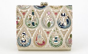 【文庫屋大関】三つ折りミニ財布　花と猫（インディゴ）【皮革工芸品】 ファッション 小物 民芸品 お札 カード 小銭 手のひらサイズ コンパクト 蝶々 牛革 手作り 国産 