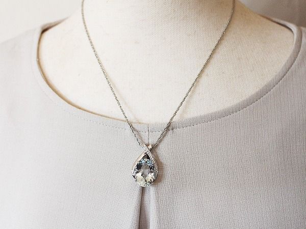 アクアマリン ペンダント 10ct K18WG  （161328）　BR-43