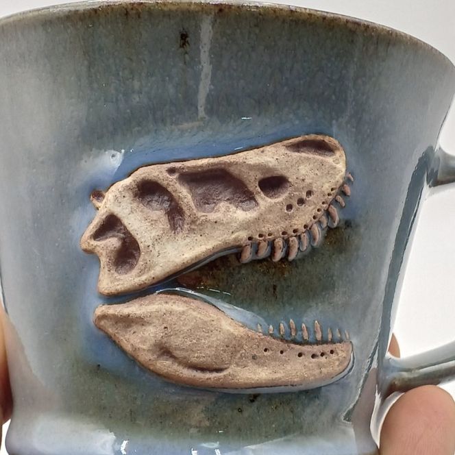 【益子焼】恐竜マグカップ（モデル：T-rex Bucky）食器 マグカップ コップ おしゃれ 恐竜 化石 T-rex レリーフ (BW004-3)