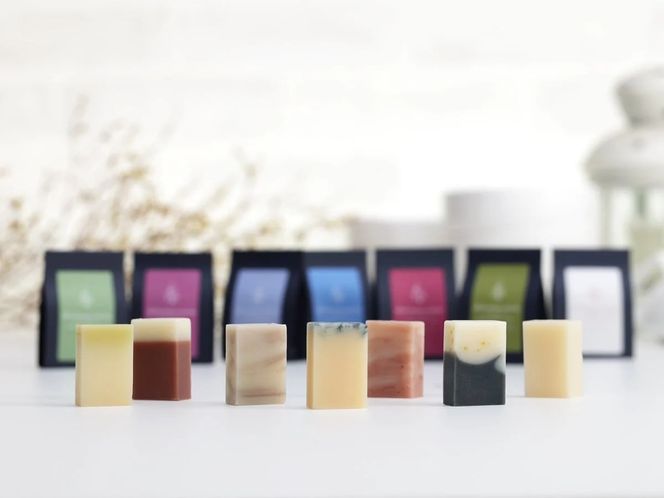 【マツリカサボン】 石けんトライアル７種セット（ラベンダー・ヤマブドウ・クロモジ・ひのきベルガモット・酒かす椿・奥出雲ローズ・ピュアベビー）/ オーガニック せっけん 自然素材 石鹸 岡山 真庭 こだわり 手作り 無添加 ハーブ セット ベビーソープ ミニ お試し MATSURIKA SAVON (MATSU-14) 【savon005-01】