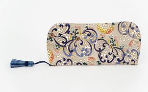 【文庫屋大関】メガネケース　乱菊＜青紫＞【皮革工芸品】 ファッション小物 民芸品 