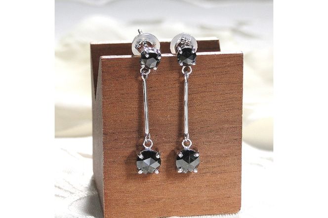 ピアス スタッドピアス プラチナ PT900 ブラックダイヤモンド 2.16ct ぶら下がり レディース 黒ダイヤ 揺れるピアス アクセサリー アクセ ジュエリー 【f223-pt】 [オーダーメイドジュエリーメイ 山梨県 韮崎市 20745211]