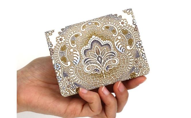 【文庫屋大関】箱まち小銭入れ アンティークレース〈ビオラ〉【皮革工芸品】 革製品 工芸品 民芸品 牛革 財布 小銭入れ 小物入れ お祝い ギフト プレゼント 墨田区 東京都