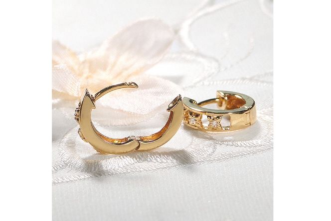 ピアス K18YG イエローゴールド ダイヤモンド 0.03ct フープピアス 【f220-k18yg】 [オーダーメイドジュエリーメイ 山梨県 韮崎市 20745079] ジュエリー アクセサリー 両耳 抜け感 太め 18金 ダイヤピアス