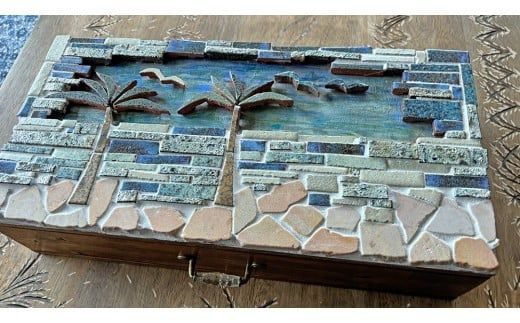 石材プロの作品 「 海 」( 小物入れ ) 家具 アート 一点もの 一点モノ テーブル オブジェ 壁かけ 作品 ハンドメイド 手作り 職人 完成品 国産 木材 石材 金属 おしゃれ アンティーク調 食卓 [DZ010ci]