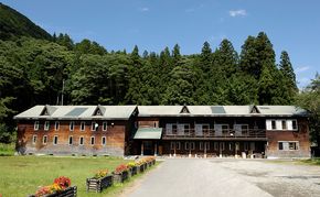 大地の芸術祭の作品施設で使える宿泊クーポン券（10,000円分) チケット 入場券 優待券 