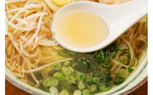 鍋 土佐ジロー 地鶏 高知 ご当地鍋 土佐ジロー 鍋堪能セット【冷凍】 幻の地鶏 美味しんぼ 青空レストラン はたやま夢楽 水炊き カット肉 200g×3 つみれ 6個×3 がらスープ 600g×3 セット 冬 グルメ テレビ 漫画 メディア紹介 名人 家庭 調理 味わい 繊細 鶏肉 安芸市 高知県