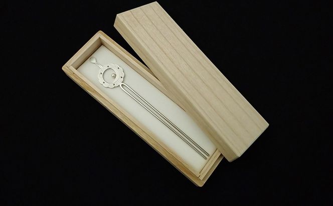 かんざし 平打ち簪 雪輪に月うさぎ かざり工芸三浦 髪飾り ヘアアクセサリー 和装 普段使い アクセサリー 民芸品 工芸品 伝統工芸品 おしゃれ かわいい 東京 東京都 墨田区