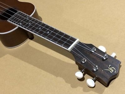 yʌOFzEN@\vmTCY@G-UK-Sւ̔zs FAA-202