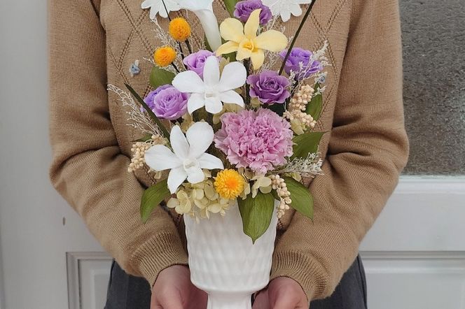 プリザーブドフラワー　若菜（わかな）【埼玉県 春日部市 仏花 お供え 法要 法事 メモリアル 仏壇用 長期間 手作り】（AJ275）